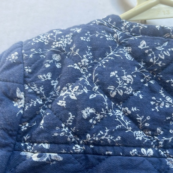 Oshkosh B’Gosh Flower Quilt Jacket Blue 6/6X - Picture 6 of 6